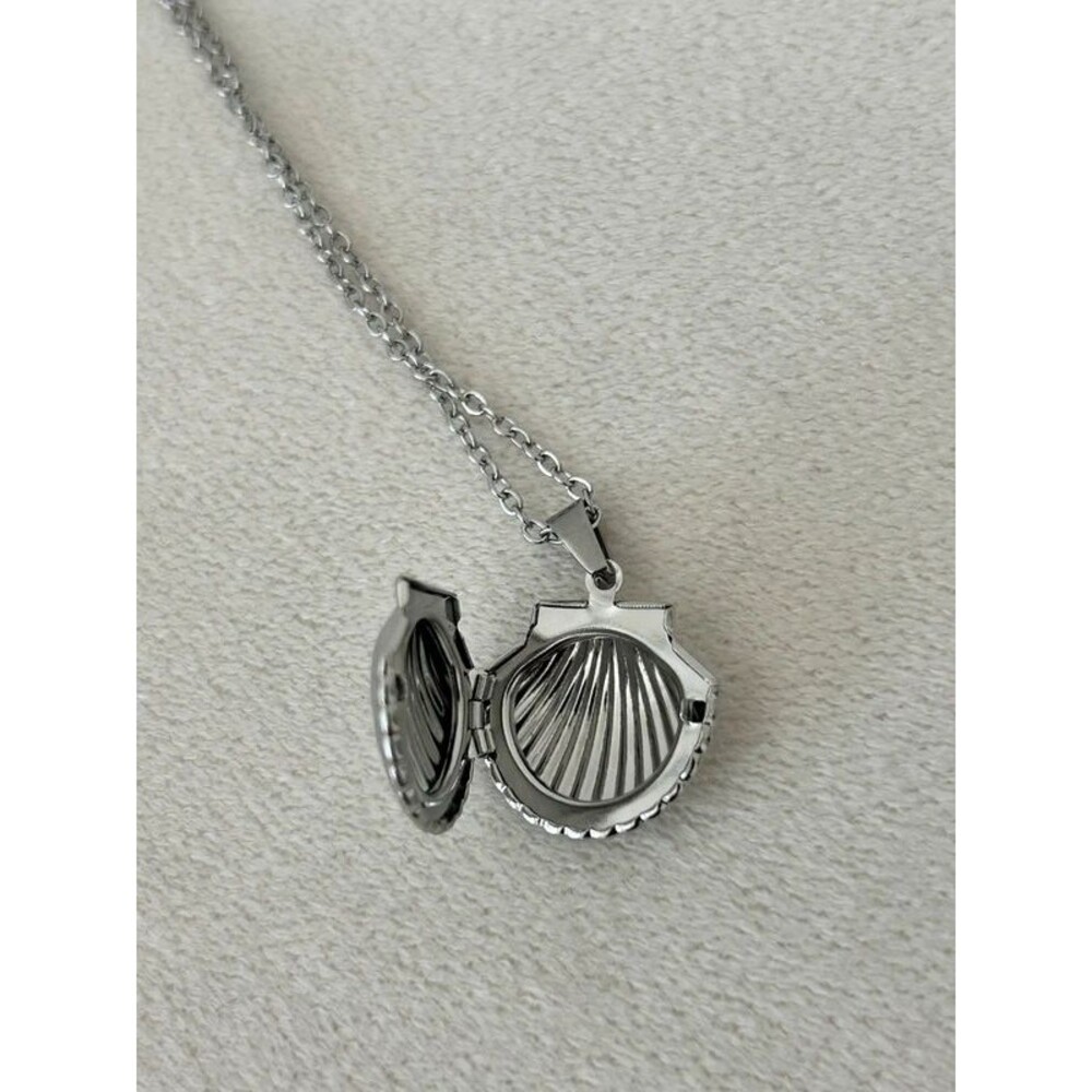 Stainless Steel Locket Seashell Clam Shell Pendant Necklace Chain
